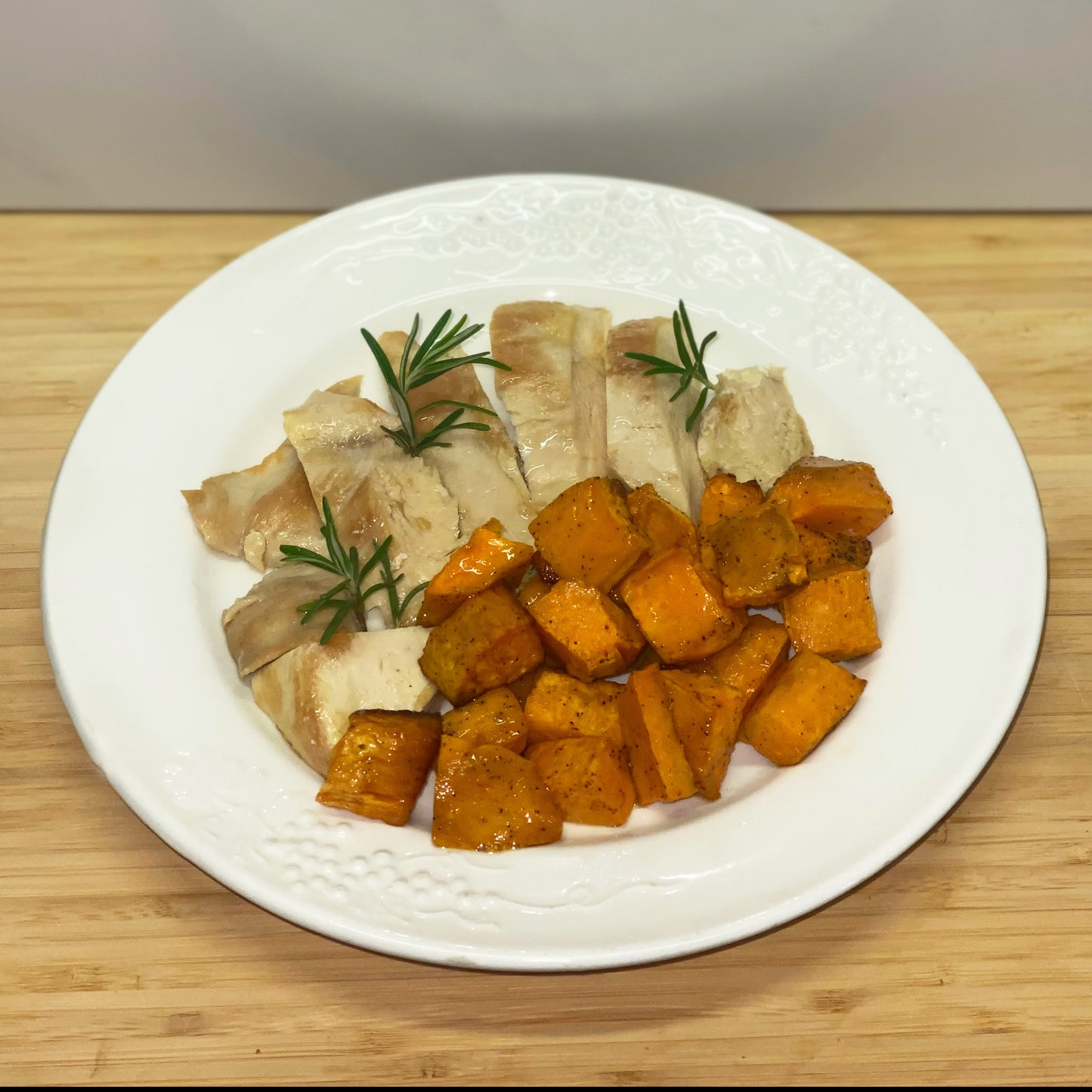 Tagliata di pollo con patate dolci